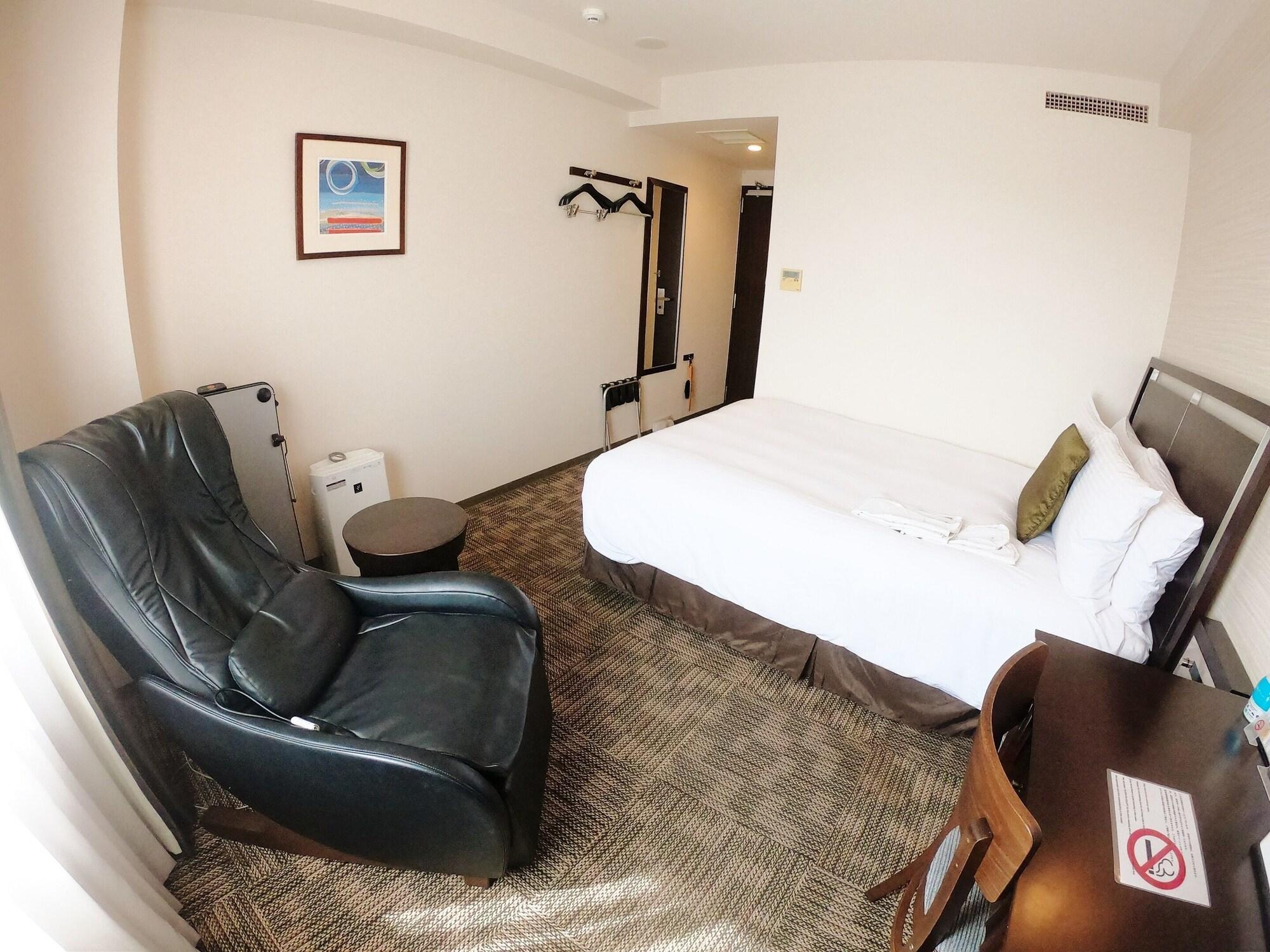 Sol Vita Hotel Naha Exteriör bild